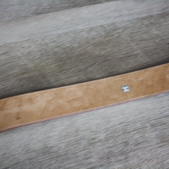 Vintage Leather Belt by Another Line Inc. - Picture 6 of 7